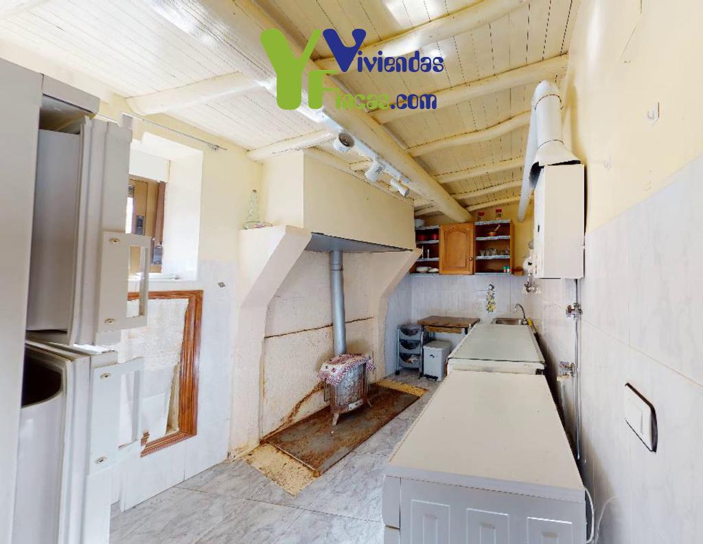 Ref.- 21029 Casa de pueblo en venta, Valdelacasa