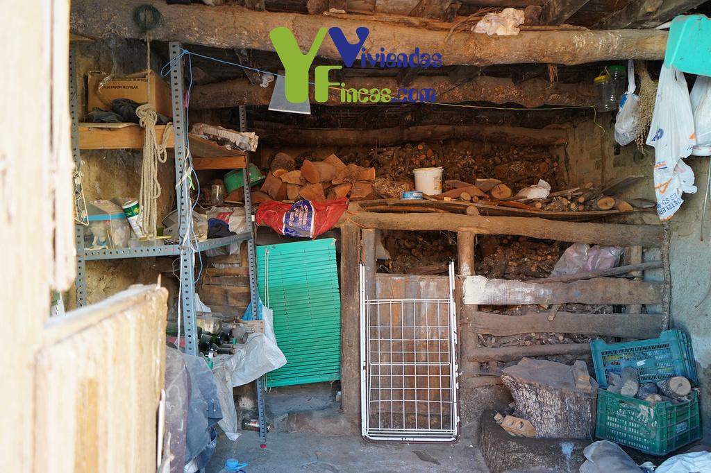 Ref.- 21029 Casa de pueblo en venta, Valdelacasa