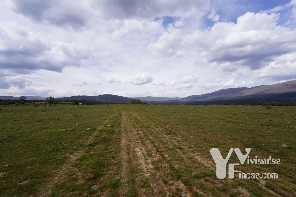 Ref.- 23028 Terreno rústico en venta, Campillo de Ranas