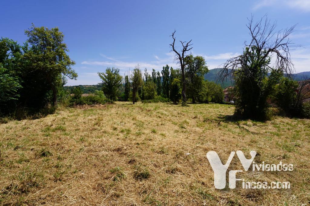 Ref.- 24004 Terreno en venta, Riaza
