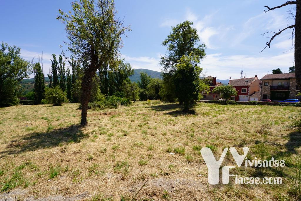 Ref.- 24004 Terreno en venta, Riaza
