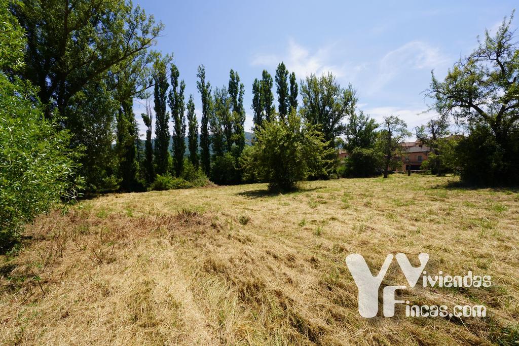Ref.- 24004 Terreno en venta, Riaza