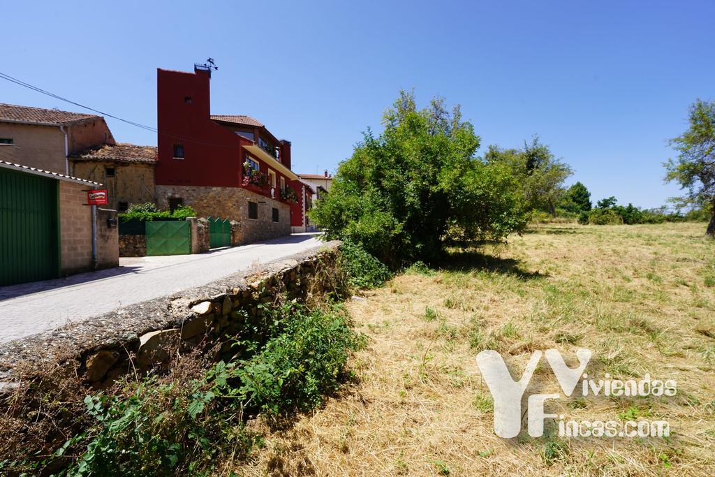 Ref.- 24004 Terreno en venta, Riaza