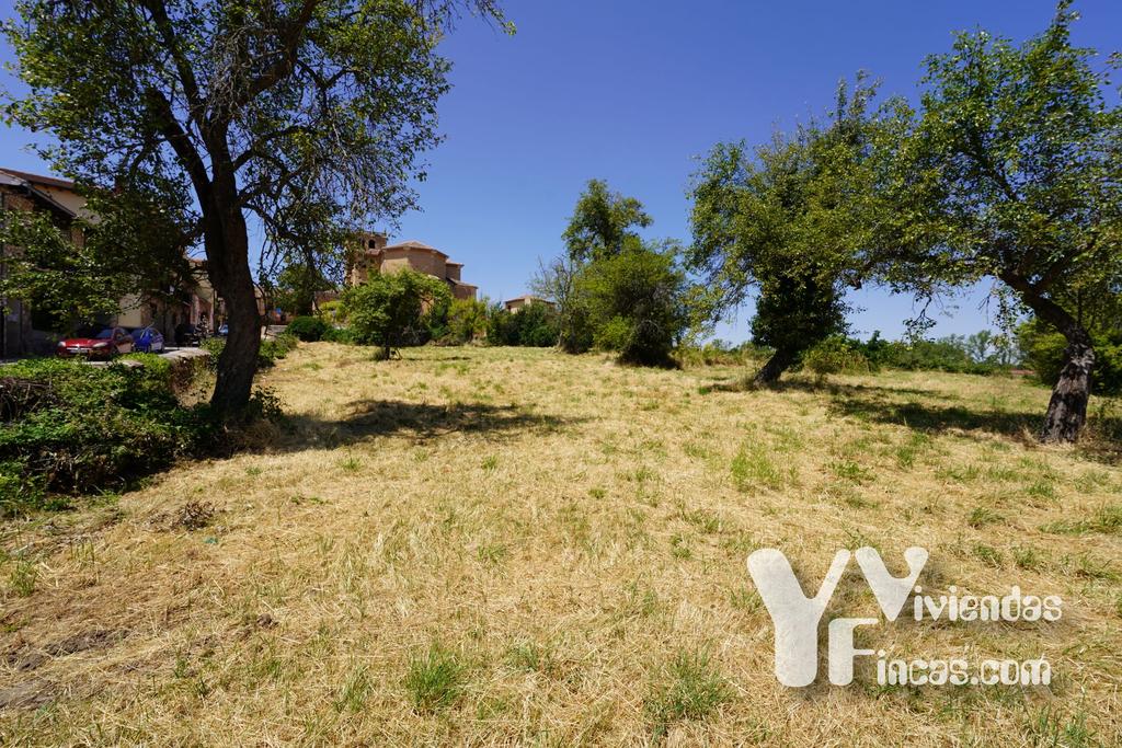 Ref.- 24004 Terreno en venta, Riaza