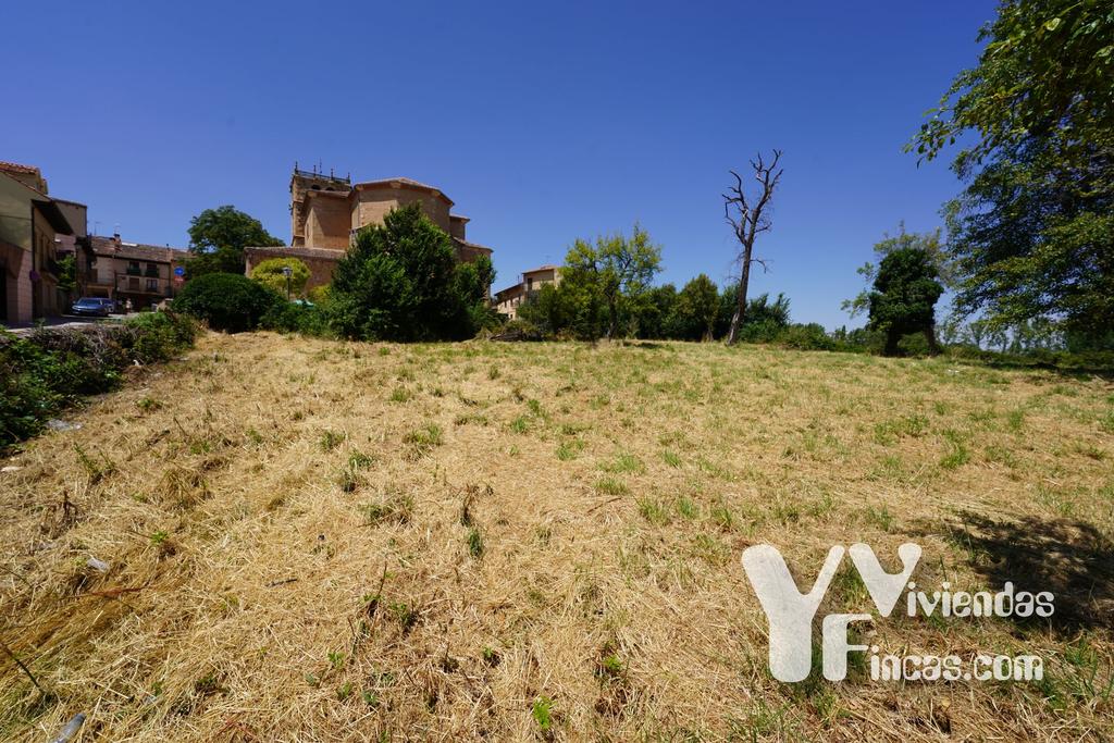 Ref.- 24004 Terreno en venta, Riaza