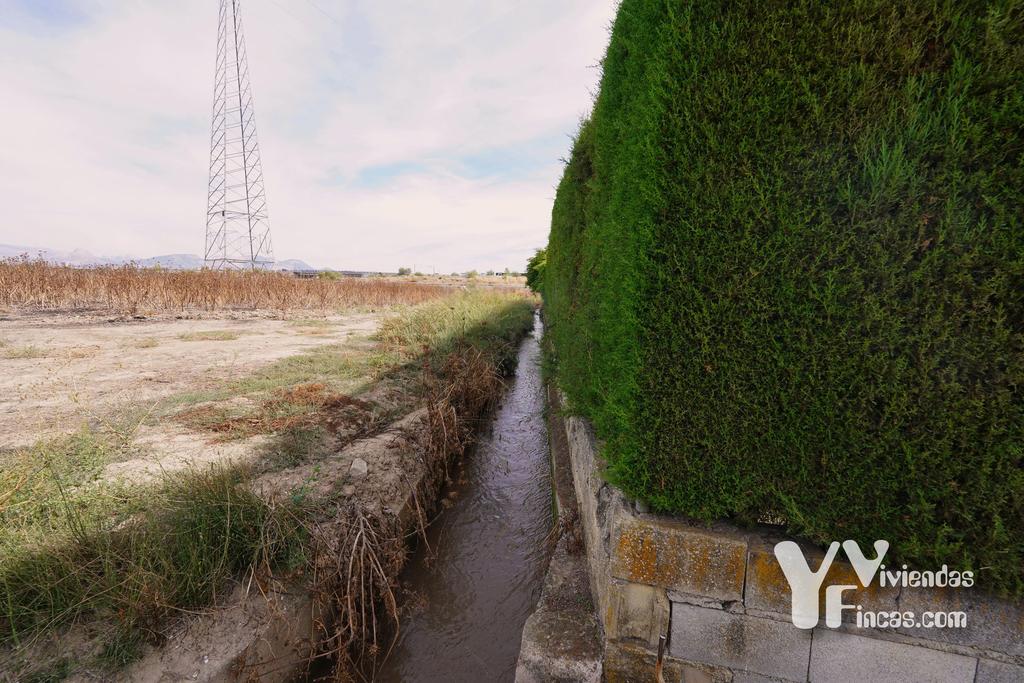 Ref.- 26021 Cortijo en venta en Camino Rao s/n, Atarfe
