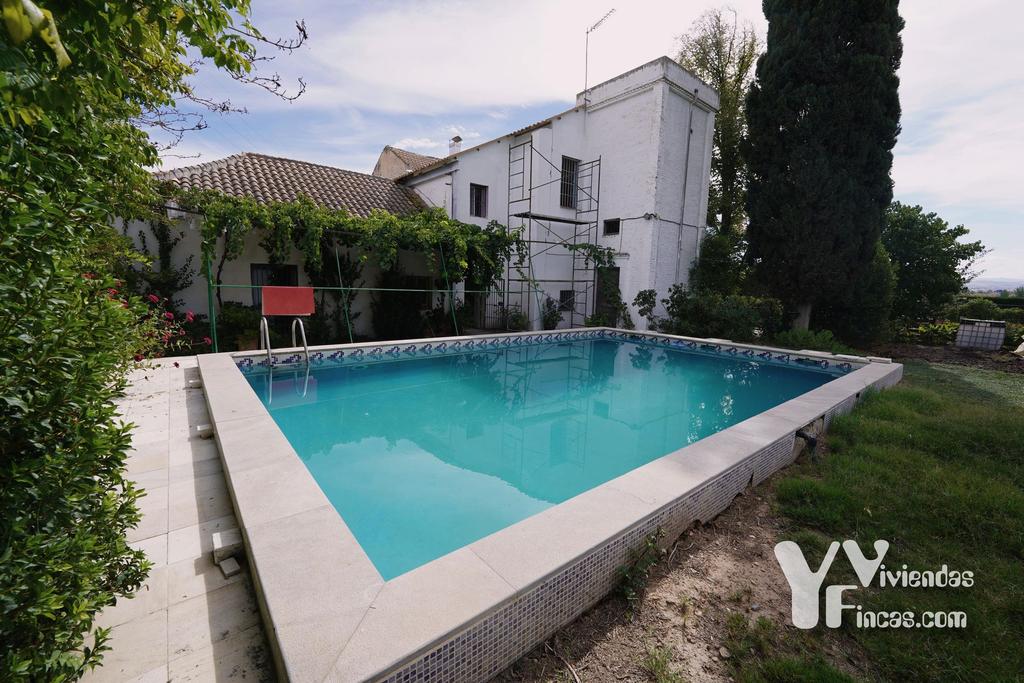 Ref.- 26021 Cortijo en venta en Camino Rao s/n, Atarfe